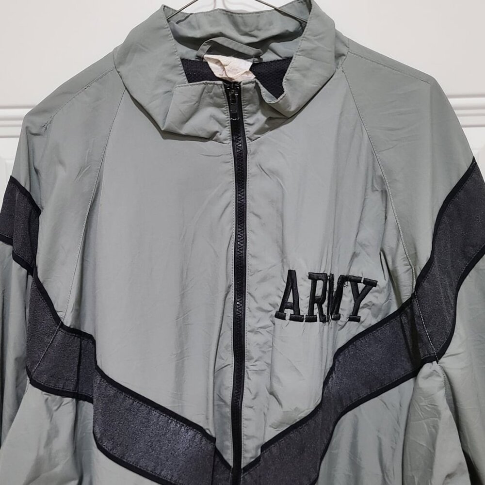 US Army Jacket Gym Athletics XL Extra Large Regular Parka Hunting Camping USMC